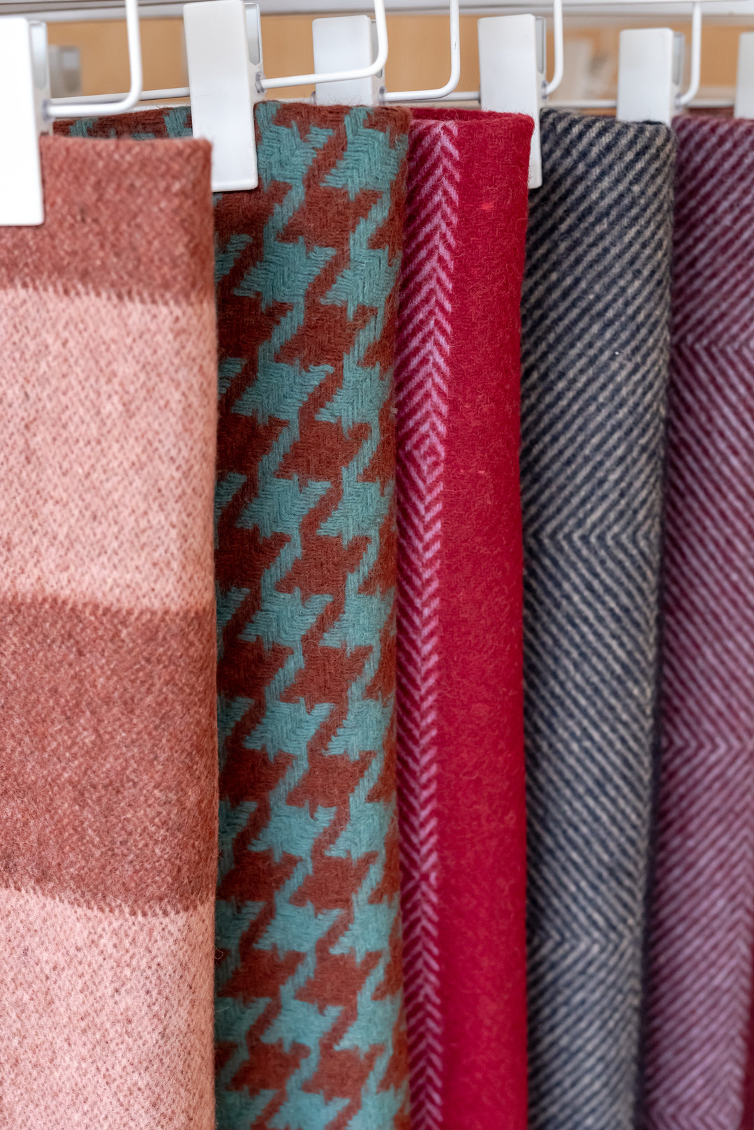 Sample Sale Recycled Wool Blanket in Teal Houndstooth