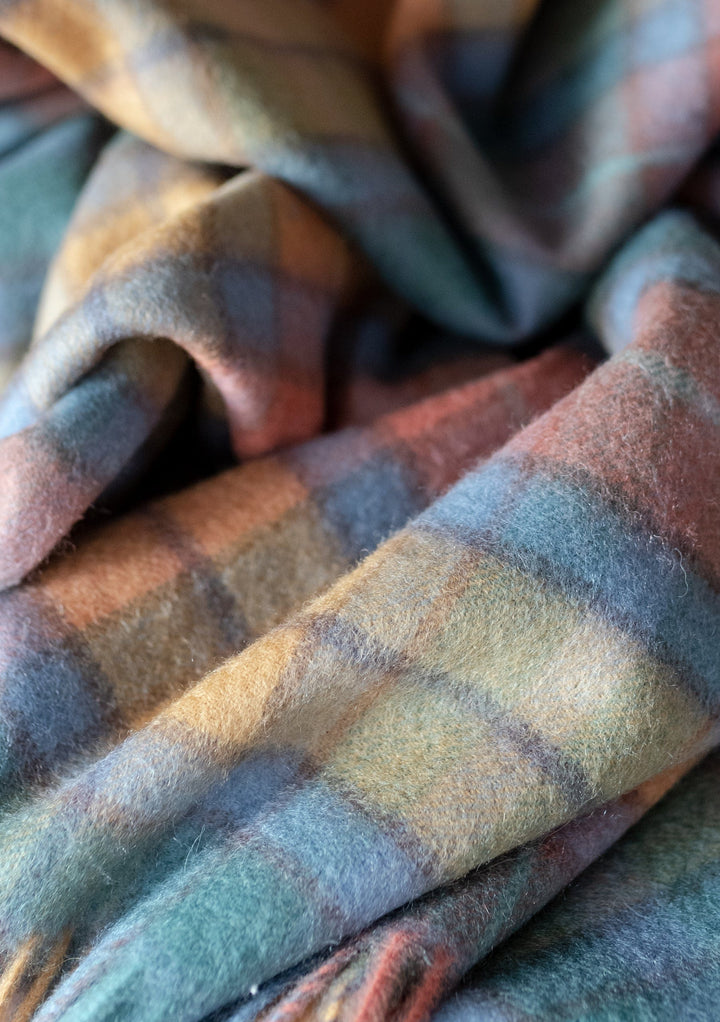 Lambswool Small Blanket in Buchanan Antique Tartan - TBCo