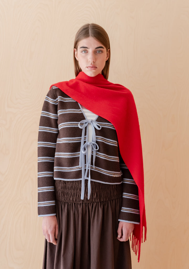 Strickjacke aus Merinowolle mit Krawatte und braunen Streifen