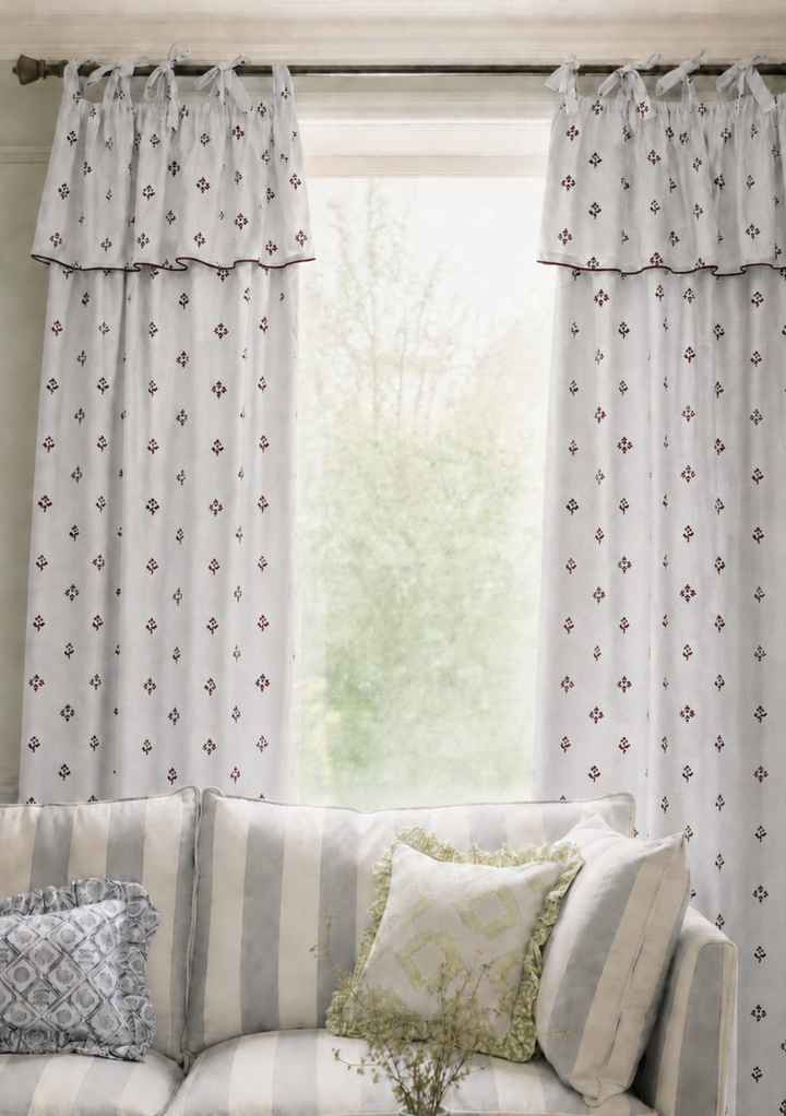 Pair of Cotton Tie-Top Curtains in Blue Floral