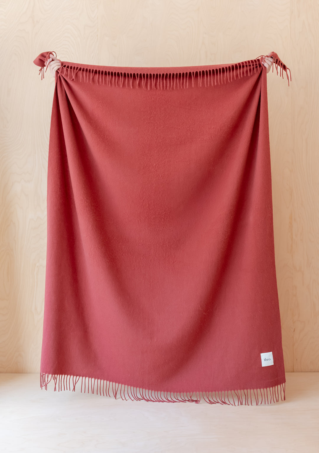 Lammwolldecke in Maulbeere