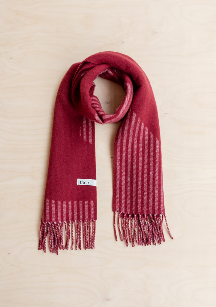 Lambswool Oversized Scarf in Burgundy Wave