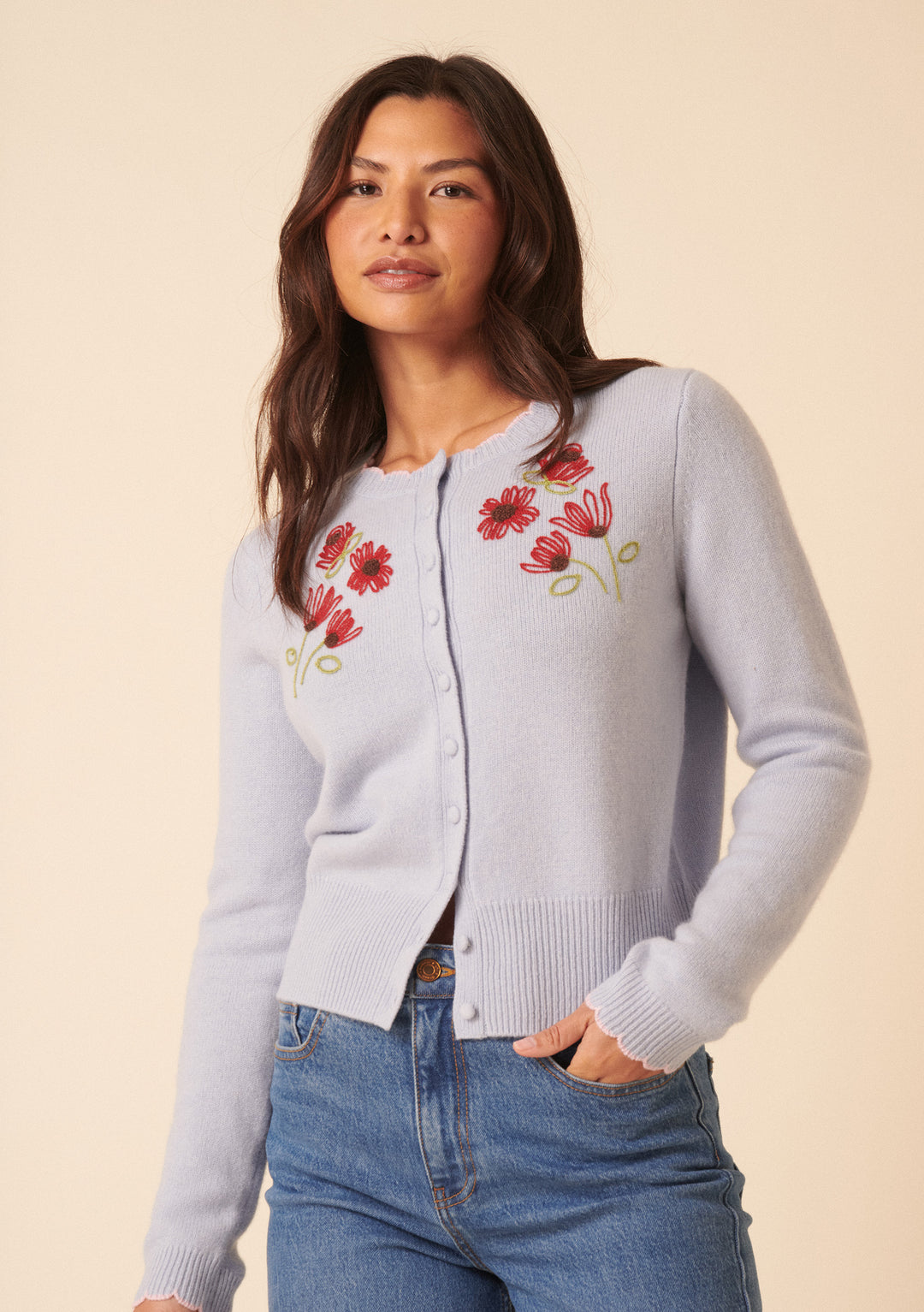 NC x TBCo – Blaue Wollstrickjacke mit Blumenmuster