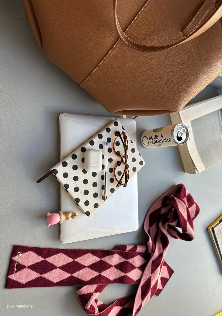 Schmaler Schal aus Merinowolle in Burgunder-Harlekin