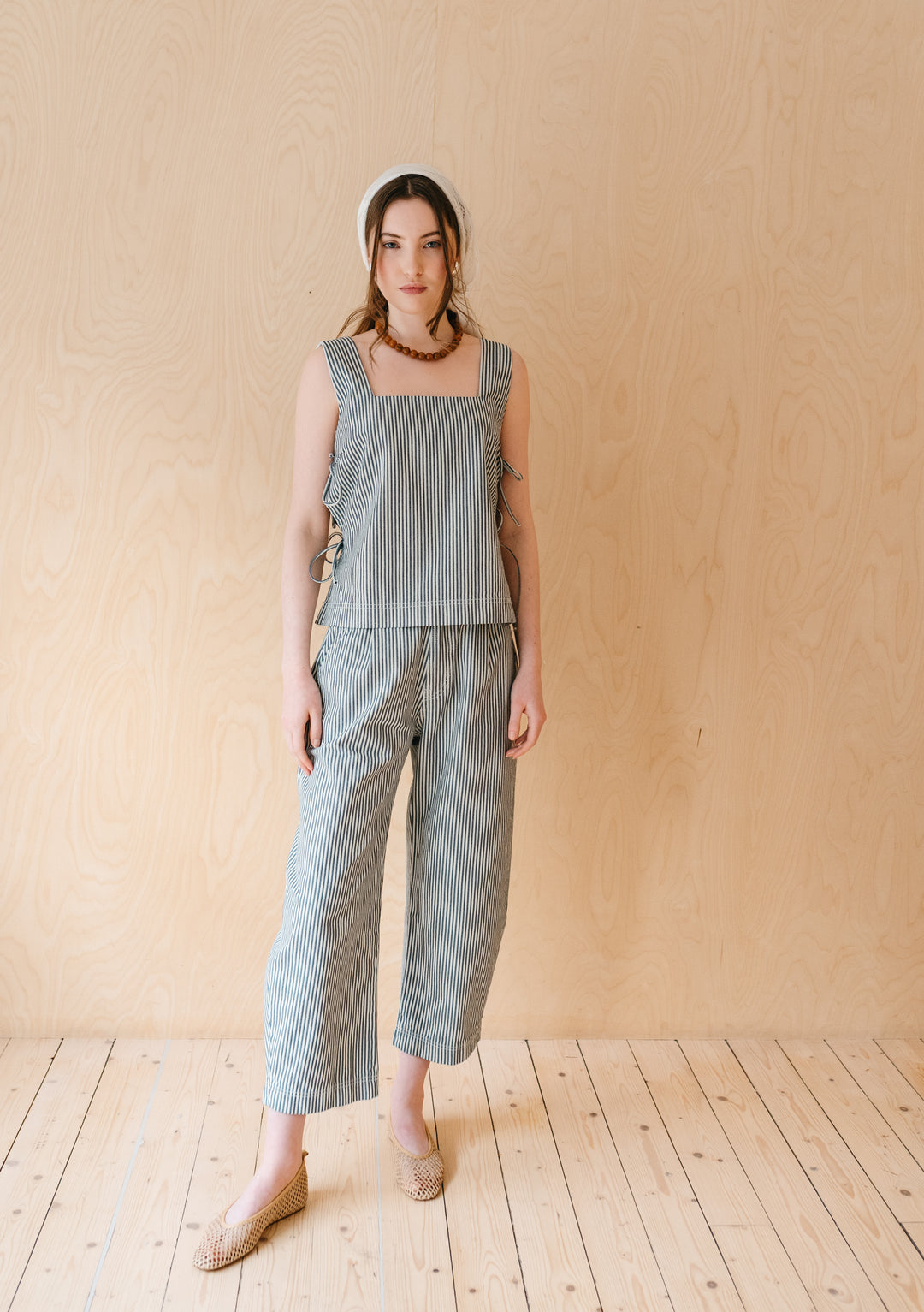 Pantalon large "Barrel" en denim rayé chevrons