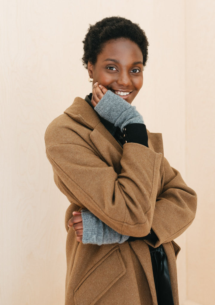 Cashmere & Merino Wrist Warmers in Charcoal Melange