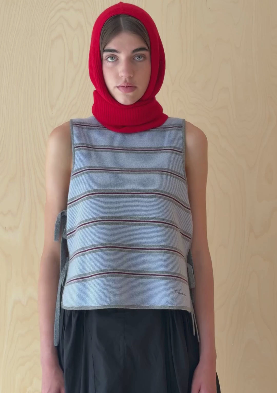 Merino Hood in Red